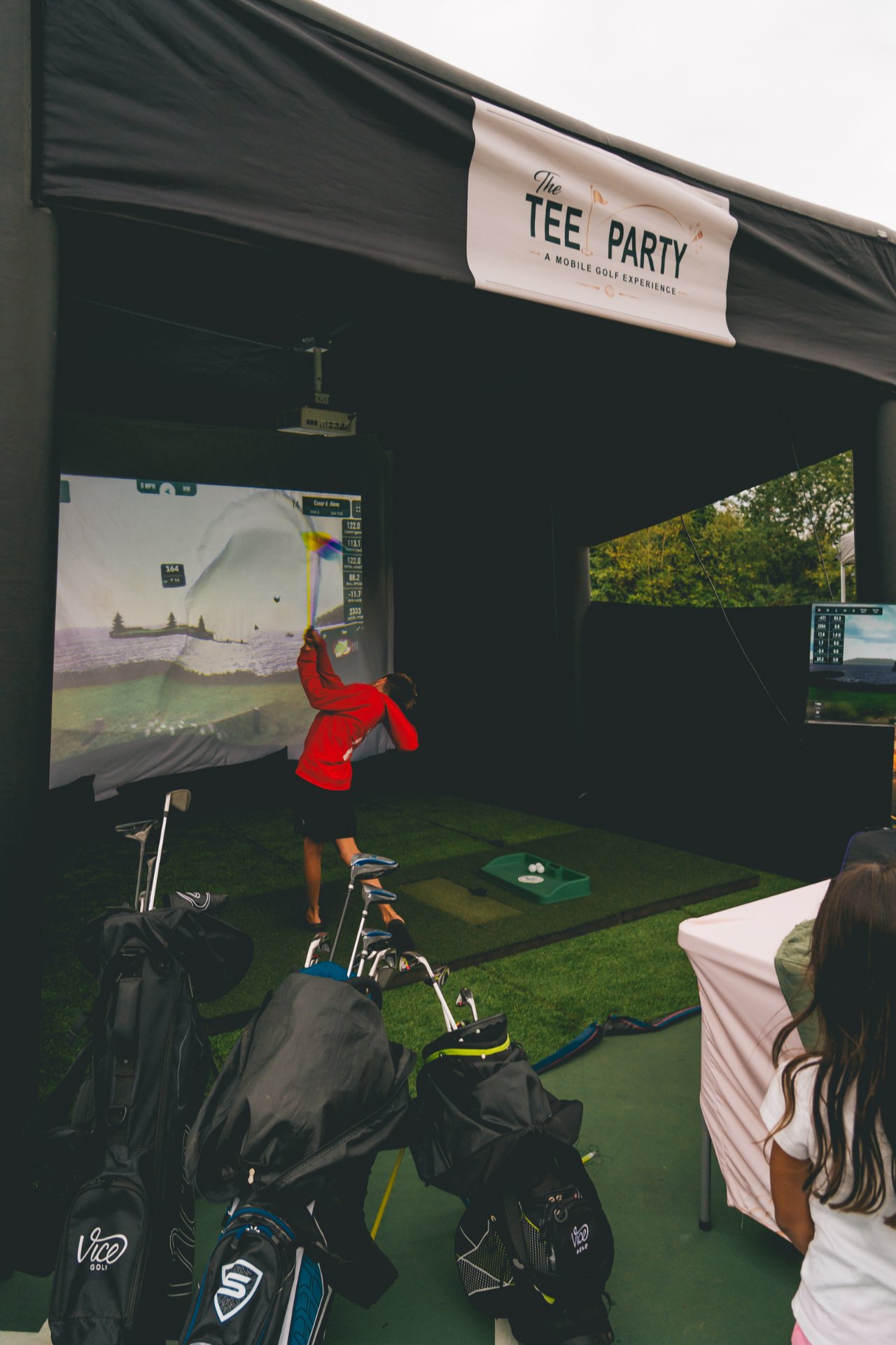 The Tee Party, Games and Concession Rental in Beaverton, OR - photo 4