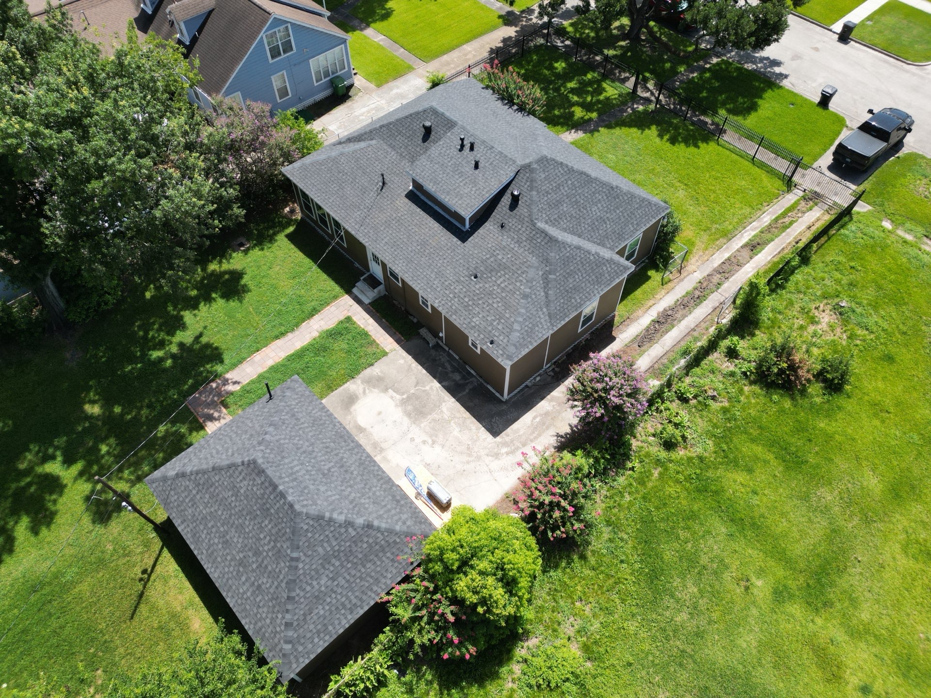 Nailed It Roofing Pros, Roof Installation or Replacement in Magnolia, TX - photo 4