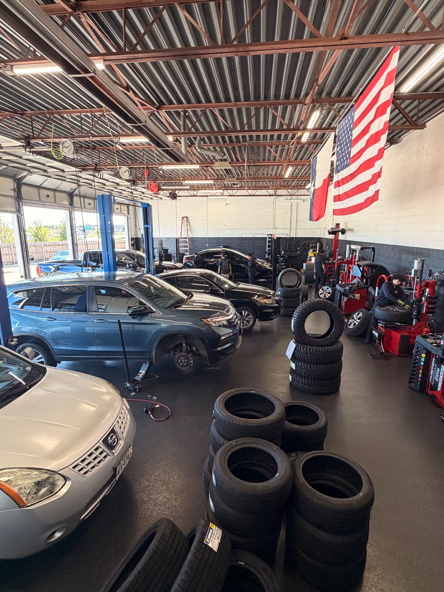 Via Tire, Fleet Maintenance in Lewisville, TX - photo 1