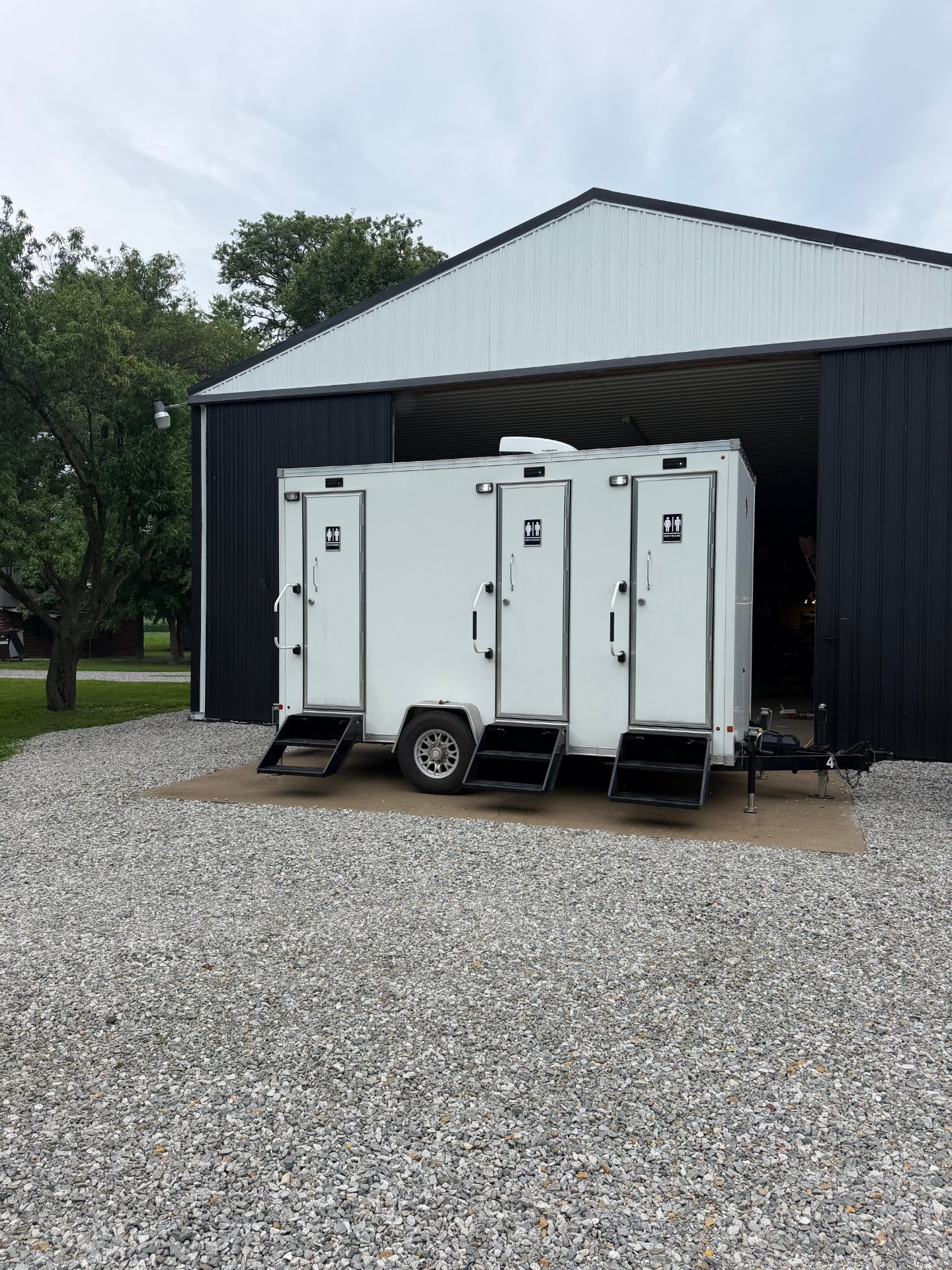 Porta Palace Portable Restrooms and Luxury Restroom Trailers, Portable Toilet Services in Indianapolis, IN - photo 8
