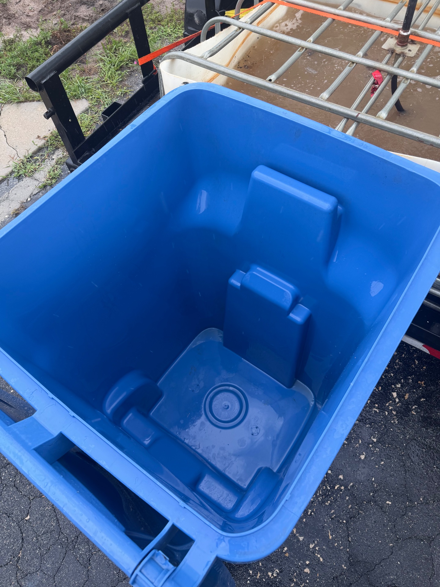 Sudzybinz, Dumpster Cleaning in Orange City, FL - photo 3