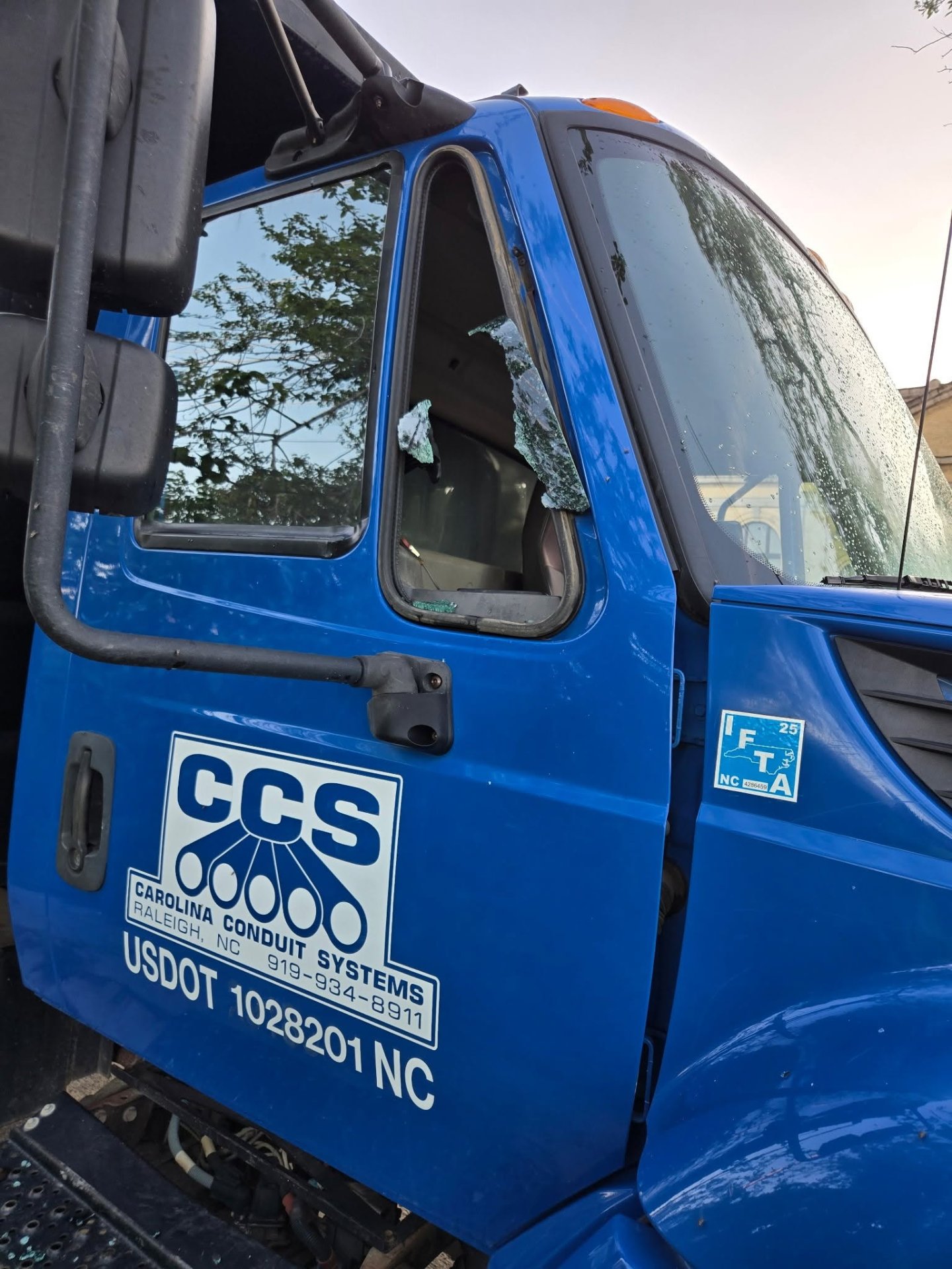 Mission Auto Glass LLC, Back Glass Replacement in Charleston, SC - photo 7