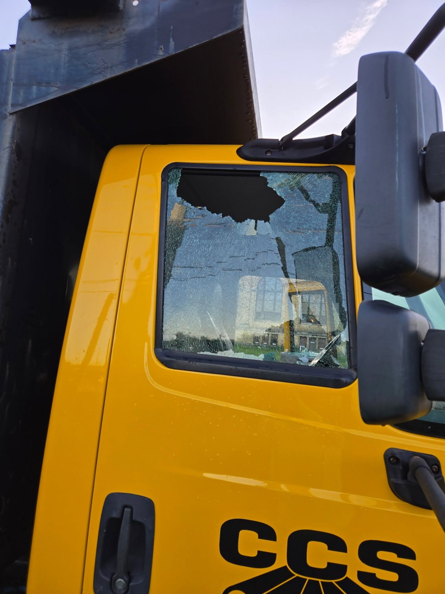 Mission Auto Glass LLC, Back Glass Replacement in Charleston, SC - photo 8