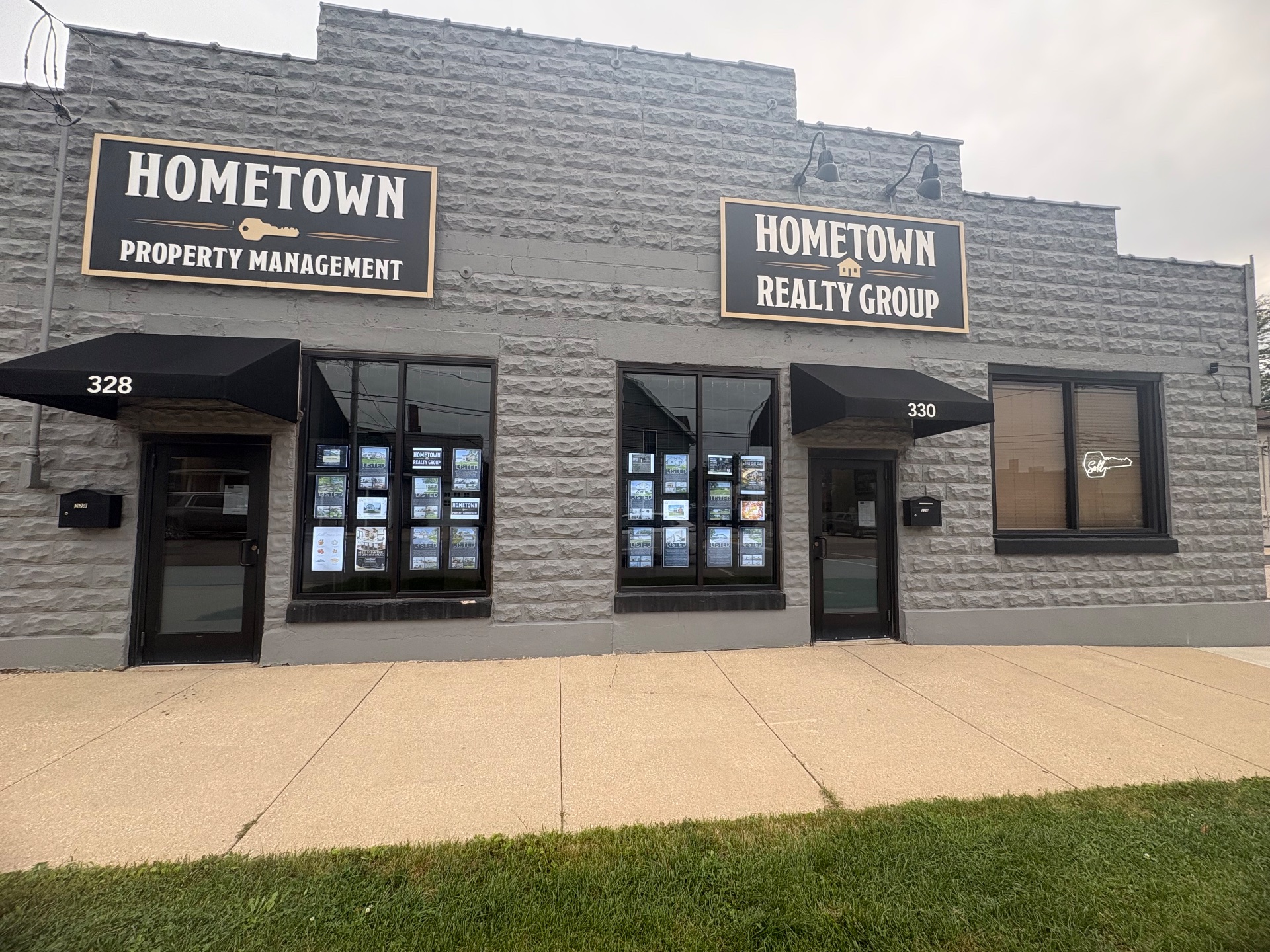 Hometown Realty Group-Melissa Mobile, Apartment Agents in Sycamore, IL - photo 5