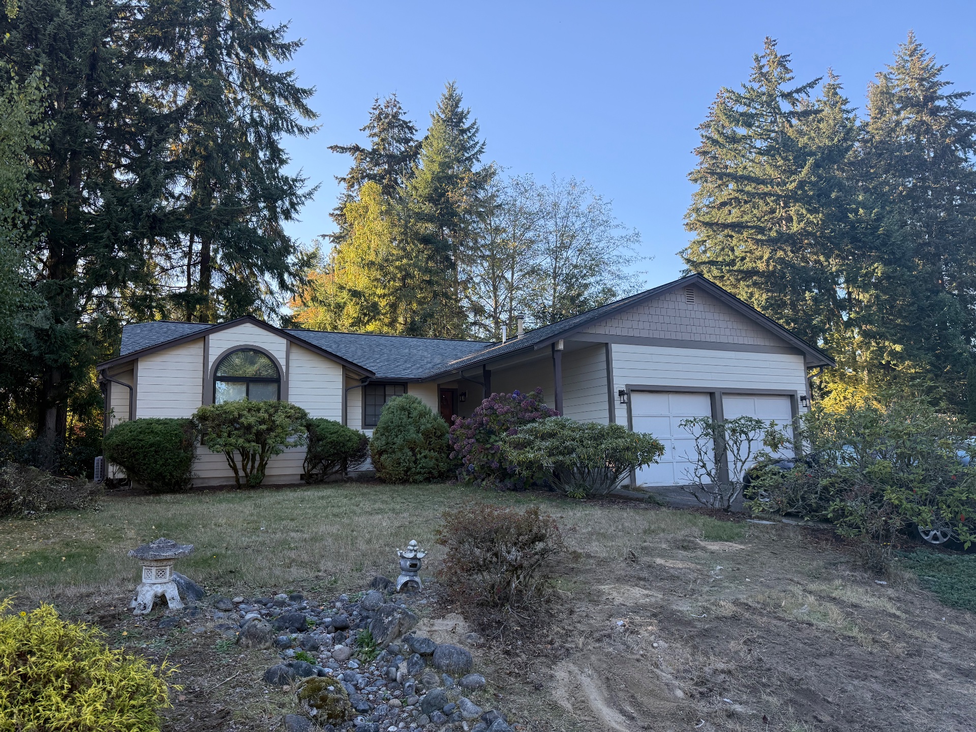 Washington Exteriors, Custom Window Design in Poulsbo, WA - photo 8