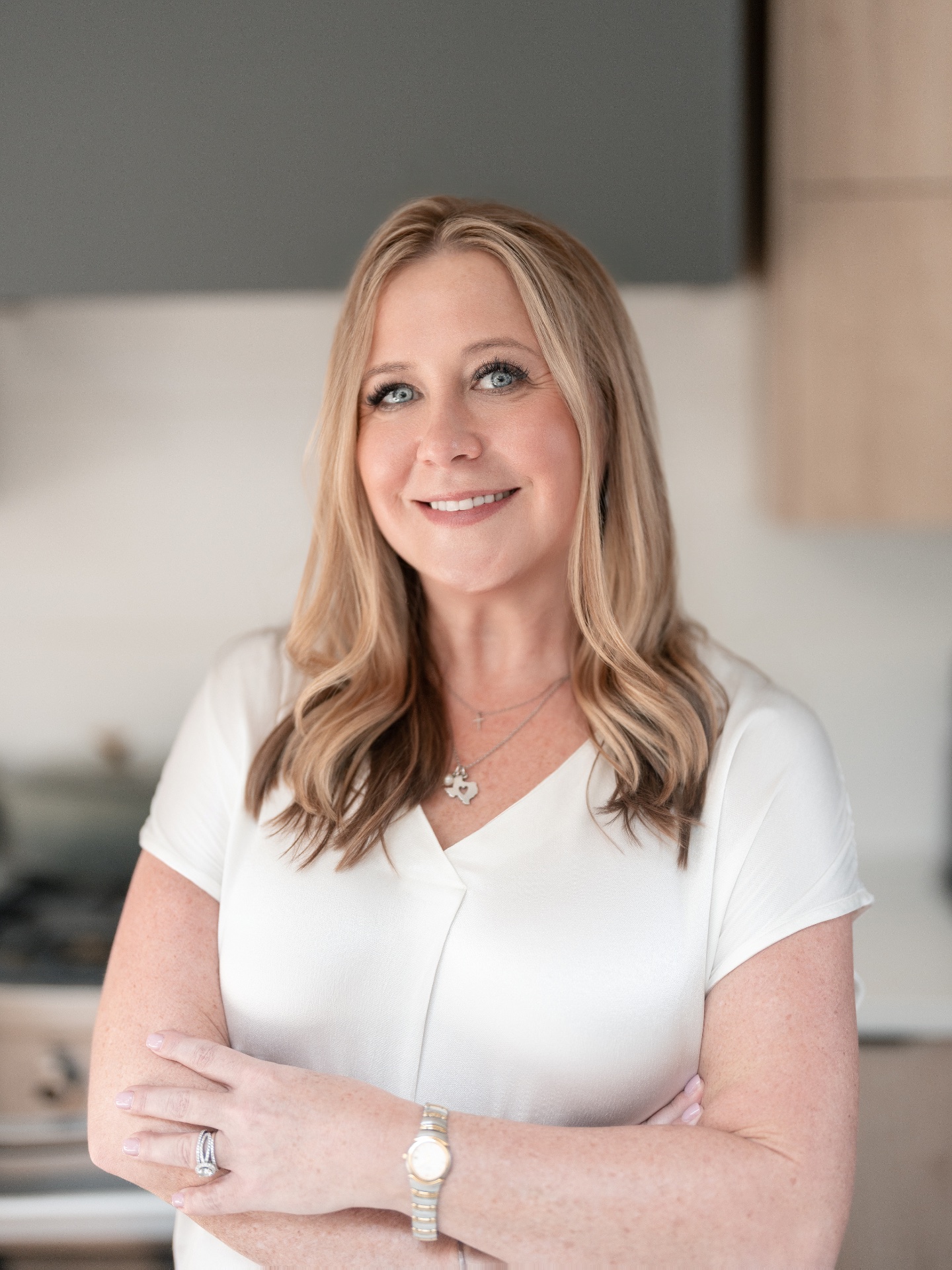 Laura Britt, Realtor/Broker, Buyer's Agents in Liberty Hill, TX - photo 2