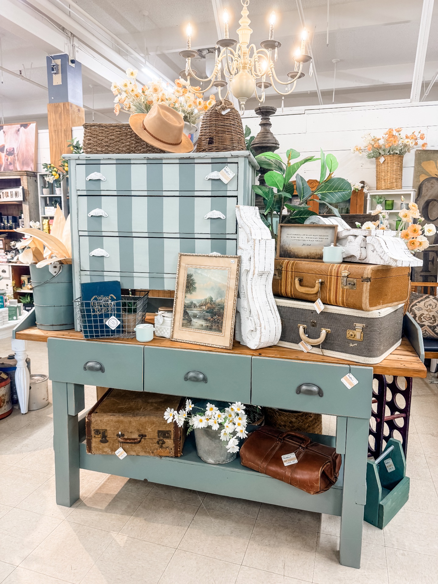 Midtown Home & Vintage Market, Antiques in Coeur d'Alene, ID - photo 5