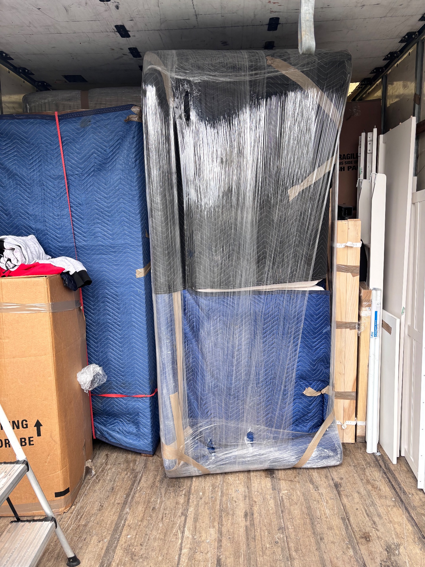 Rd Moving LLC, Moving & Relocation Organization in Mission Hills, CA - photo 8