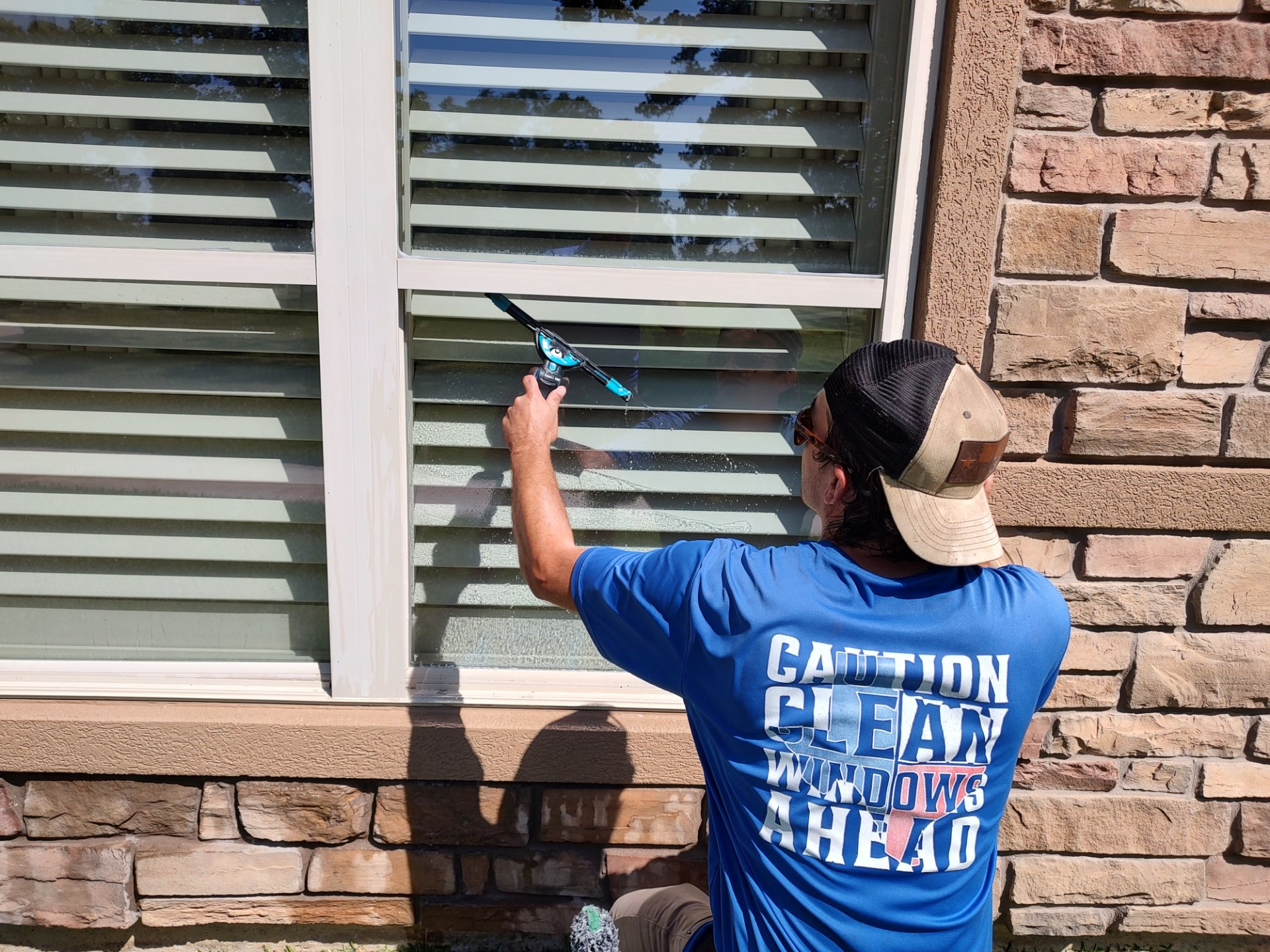 All Git Out Services, Gutter Cleaning in Magnolia, TX - photo 3