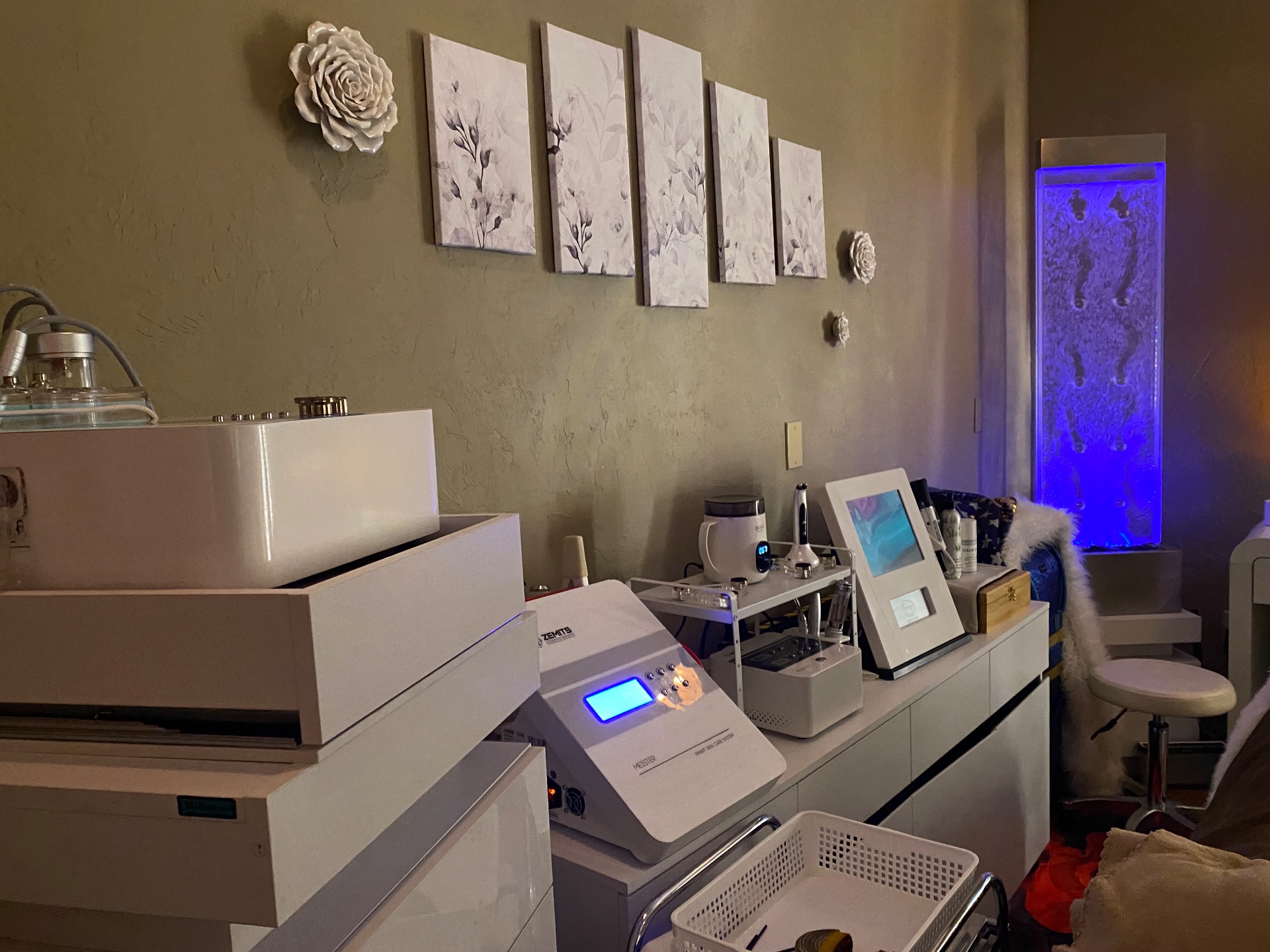 Roseglow Beautique LLC, Acne Treatment in Tucson, AZ - photo 2