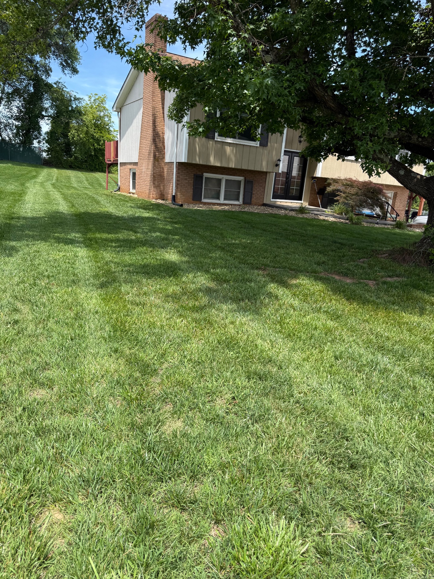 Estrada’s junk and landscaping services llc, Full Service Lawn Care in Statesville, NC - photo 8