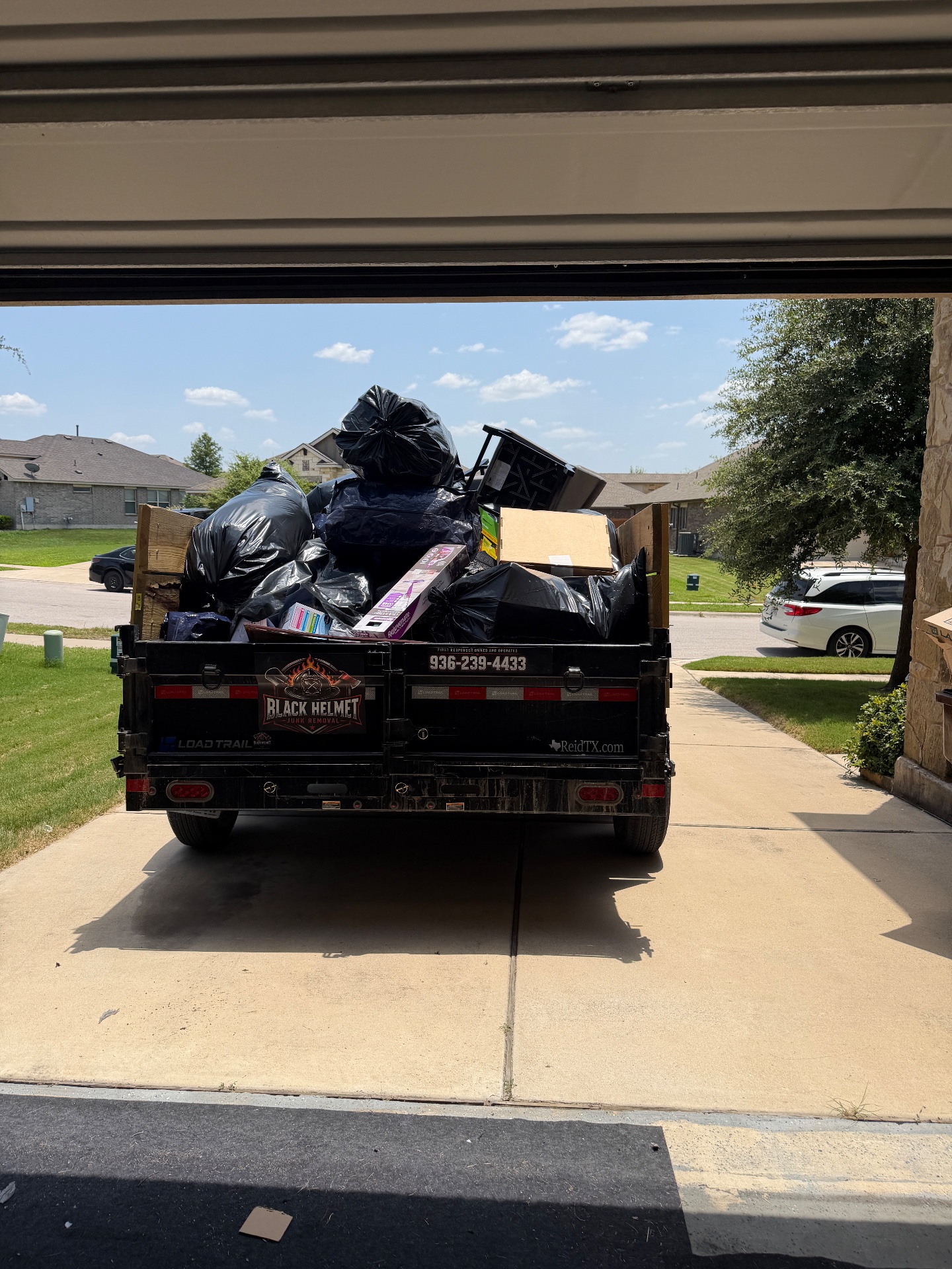 Black Helmet Junk Removal, Demolition Services in Liberty Hill, TX - photo 3