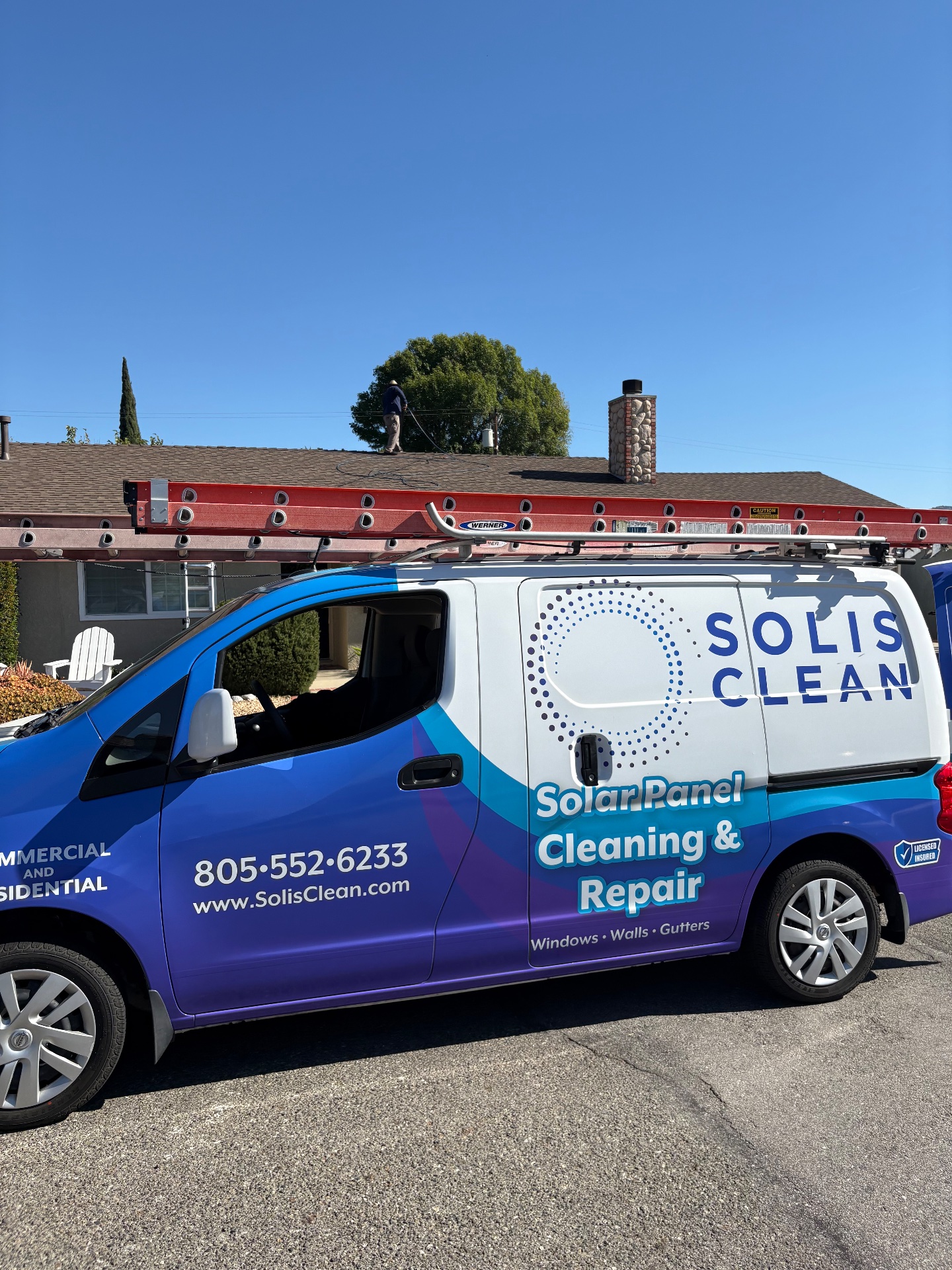 Solis Clean - Solar Panel Cleaning & Repair, Gutter Cleaning in Simi Valley, CA - photo 1