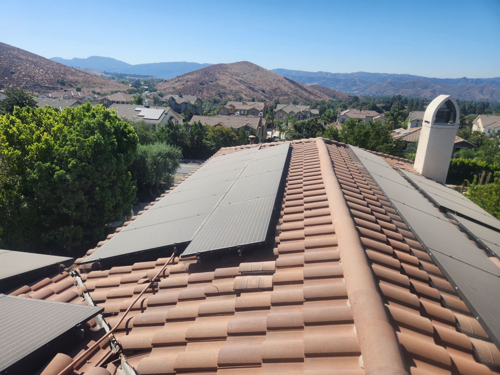 Solis Clean - Solar Panel Cleaning & Repair, Gutter Cleaning in Simi Valley, CA - photo 3