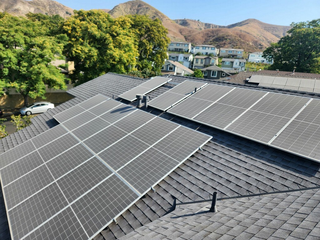 Solis Clean - Solar Panel Cleaning & Repair, Gutter Cleaning in Simi Valley, CA - photo 6