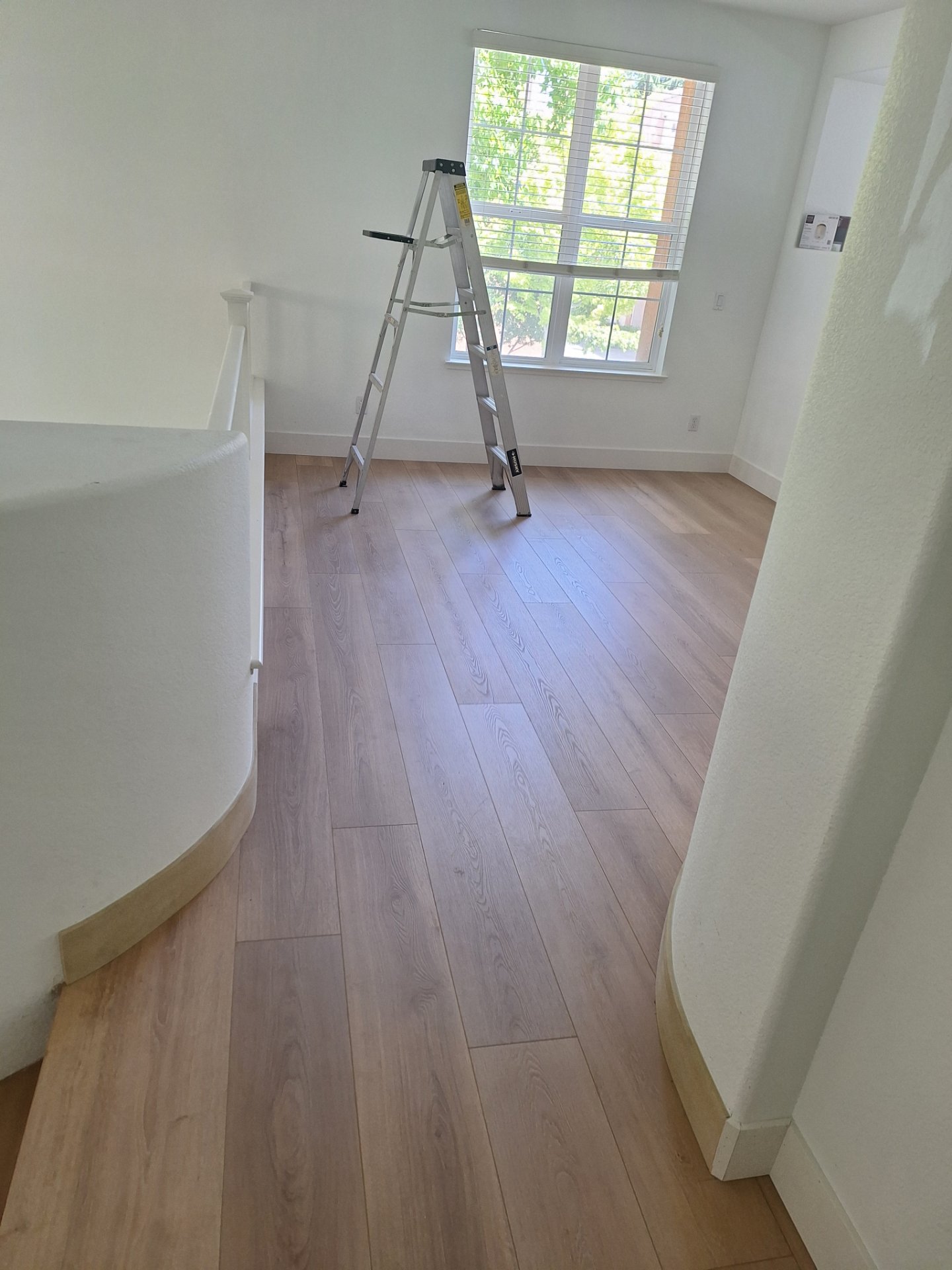 Unicorn Floor Covering, Floor Installation or Replacement in Sunnyvale, CA - photo 4
