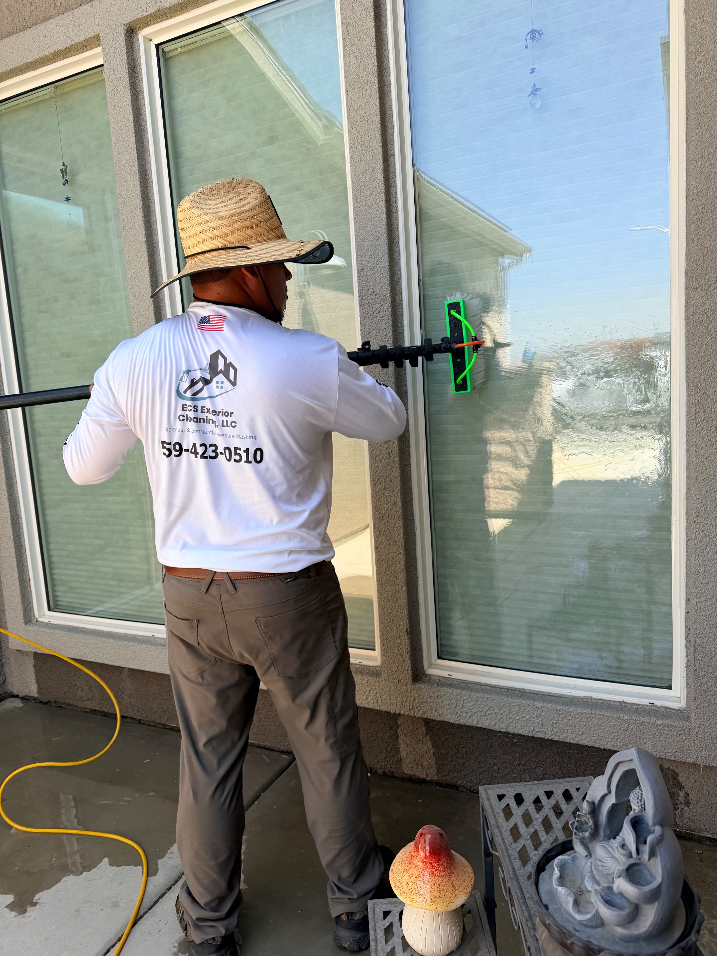 ECS Exterior Cleaning, LLC, Artificial Turf in Lemoore, CA - photo 1