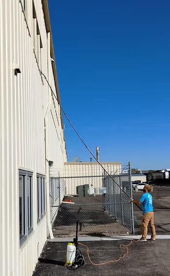 Good News Window Cleaning, Pressure Washing in Pueblo, CO - photo 2
