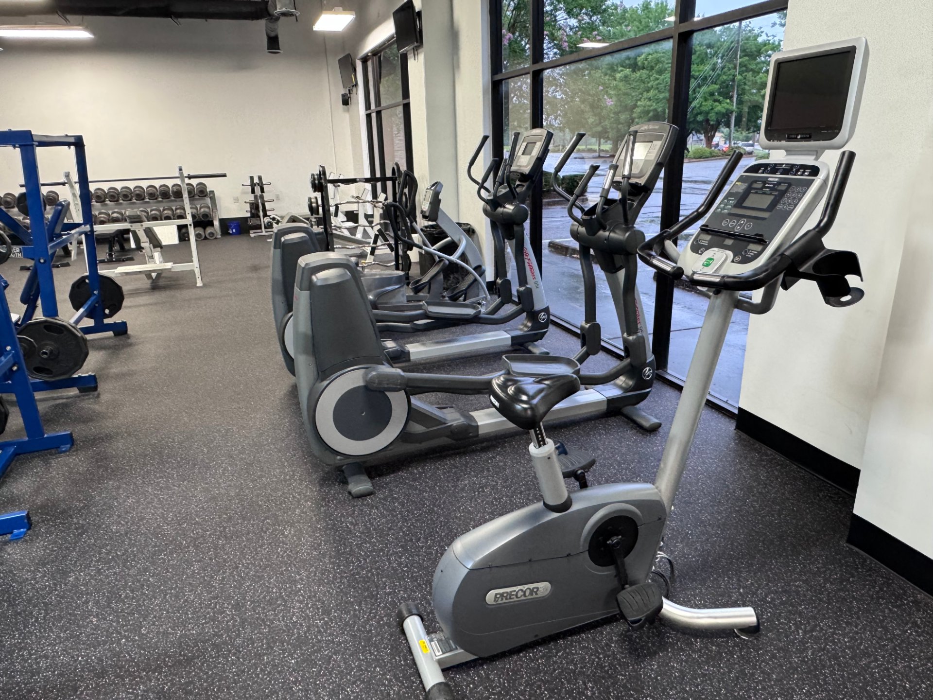 Elite Bodyworks, Gyms in McDonough, GA - photo 2